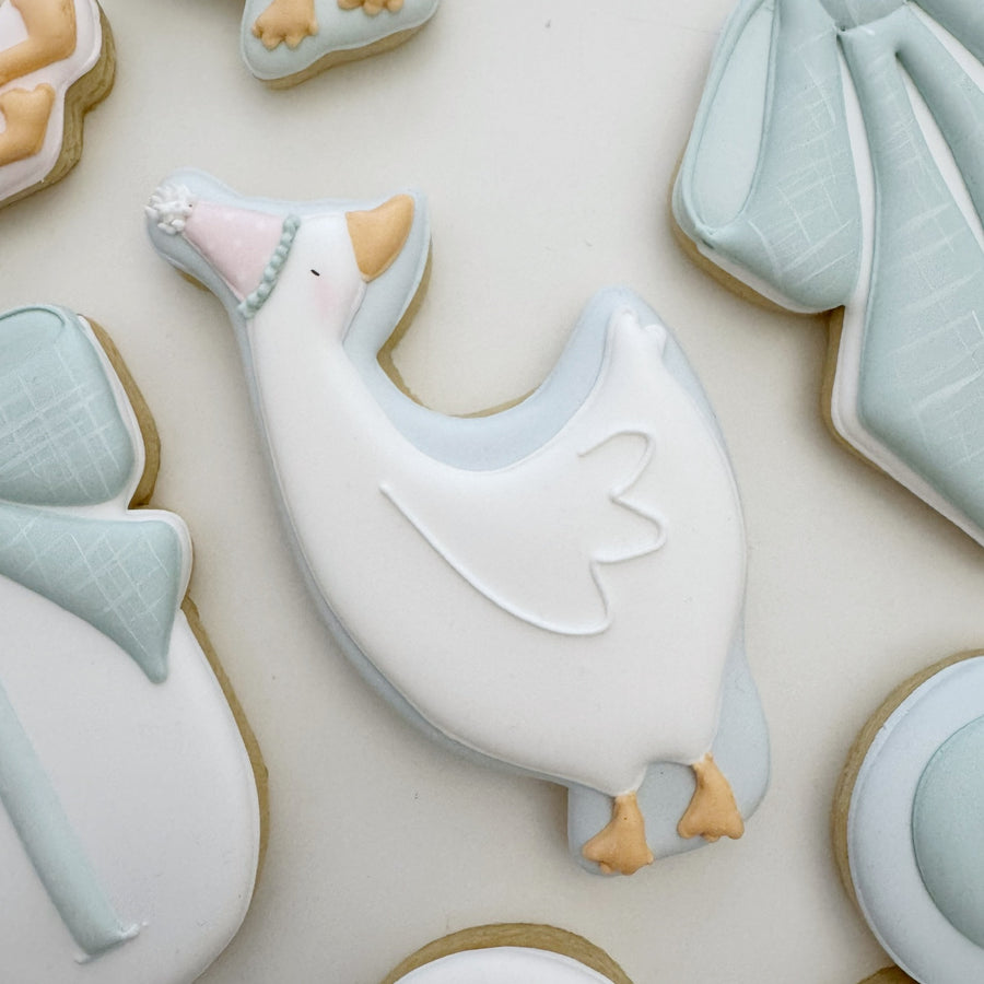 Backward Facing Standing Silly Goose with Hat Cookie Cutter STL File for 3D Printing